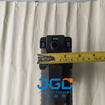 Bộ tản nhiệt bể chứa nước bằng nhôm YM35 cho máy đào cỡ trung bình