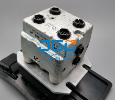 Áp dụng cho phụ kiện máy đào SY55 SY65 SY75 Bàn đạp phanh chân van hội