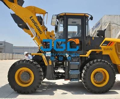 835H Loader trước và sau bánh răng trái và phải Cửa và cửa sổ kính chắn gió