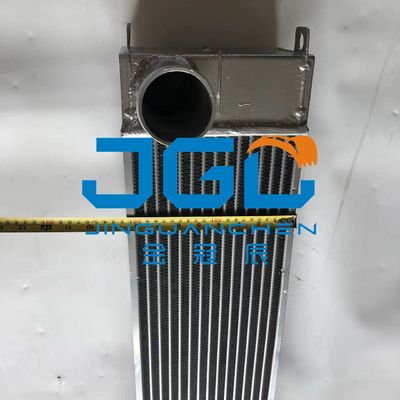 PC240-8MO Máy diesel Intercooler 206-03-24170 Máy đào Chiếc máy xây dựng