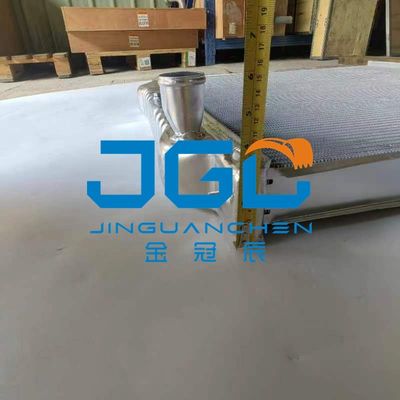 Hệ thống làm mát bao gồm SH120A3 Tank Radiator Excavator Accessories