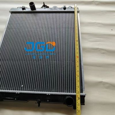 Phụ tùng máy đào Bộ tản nhiệt Bộ tản nhiệt lõi 4479181 EX70