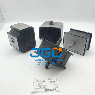 Các bộ phận máy đào Doosan Daewoo DH130-7 Máy móc chân cao su chống va chạm.