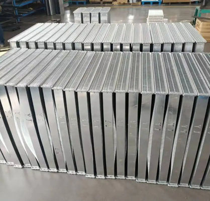 Hitachi 200-3 120-3 240-3 Radiator cho máy đào Vật liệu nhôm Chất lượng tốt