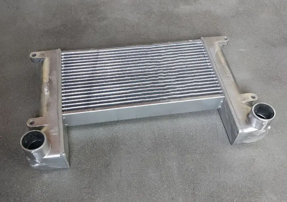 ZAX120-6 ZAX120 ZAX110 ZAX130 ZAX135 Máy đào nạp máy làm mát không khí Intercooler