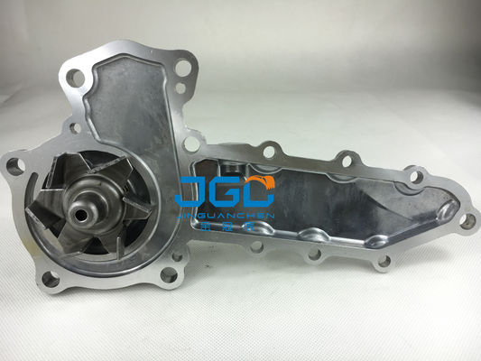 Bộ phận động cơ máy xúc diesel V2203 Máy bơm nước 1G730-73032 1A051-73032